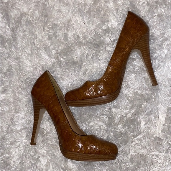 Brown Snake Print Heels with Platform - Picture 3 of 5